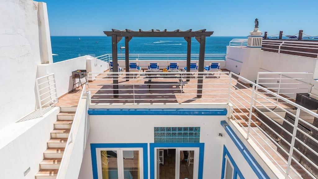 Refurbished Beachfront House, Pool, Ac, Wifi, Albufeira, Sea View Экстерьер фото