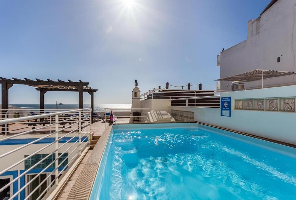 Refurbished Beachfront House, Pool, Ac, Wifi, Albufeira, Sea View Экстерьер фото