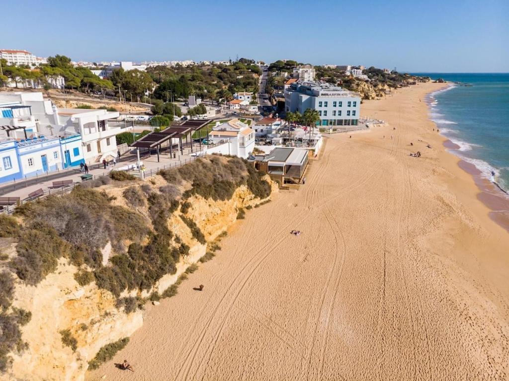 Refurbished Beachfront House, Pool, Ac, Wifi, Albufeira, Sea View Экстерьер фото