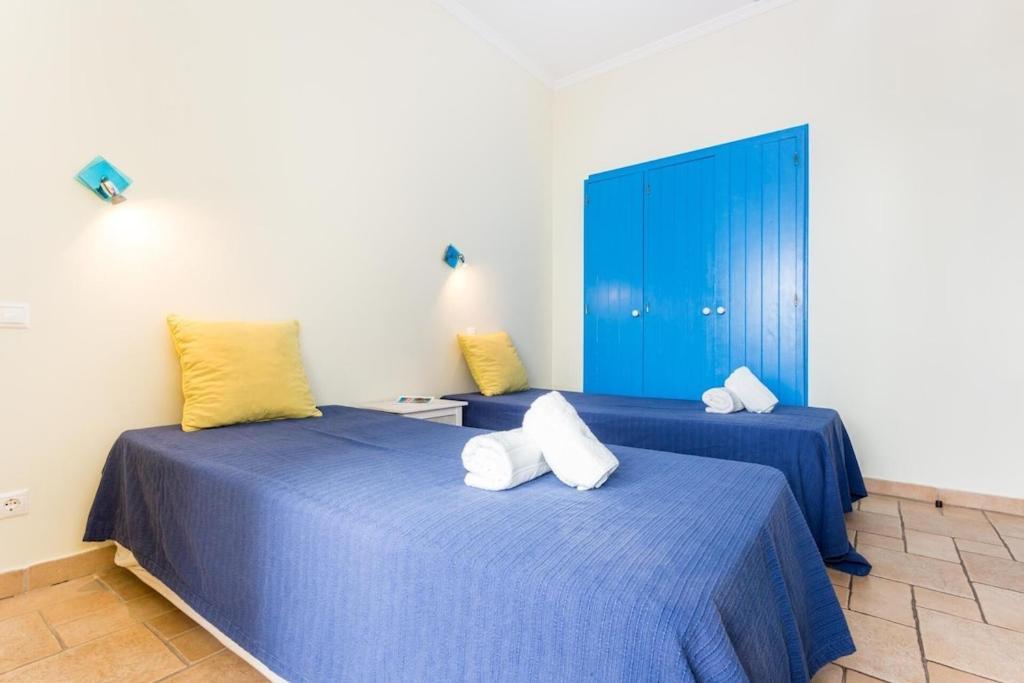 Refurbished Beachfront House, Pool, Ac, Wifi, Albufeira, Sea View Экстерьер фото