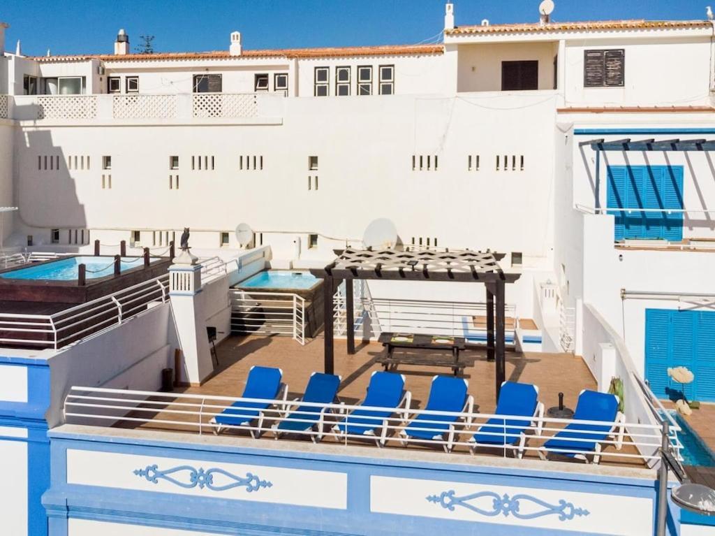Refurbished Beachfront House, Pool, Ac, Wifi, Albufeira, Sea View Экстерьер фото